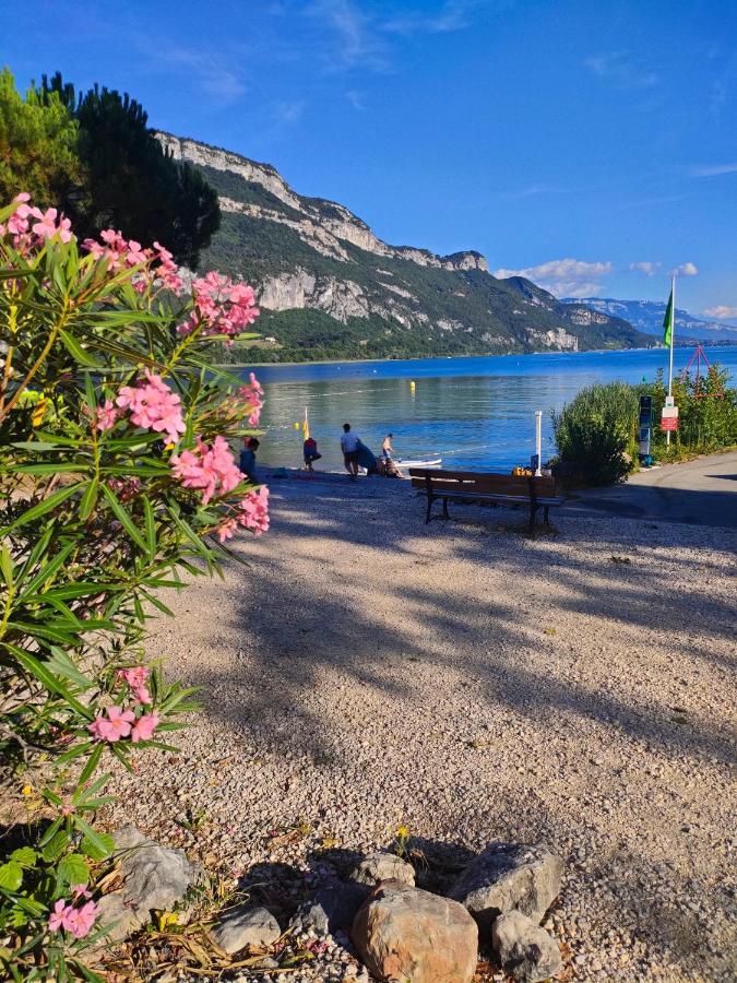 Entre Lacs Et Montagnes Cusy Buitenkant foto